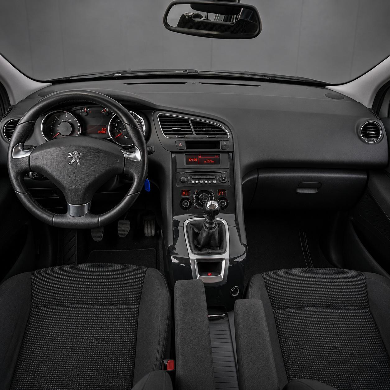 Peugeot 5008 1.6 BlueHDi Style 120 CV 7 Plazas - Imagen 6