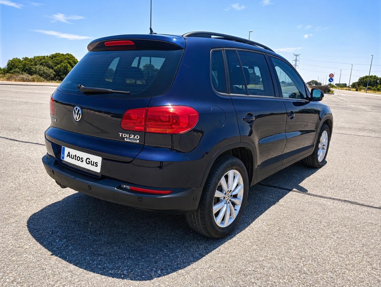 Volkswagen Tiguan 2.0 TDI - 2015 - Imagen 4