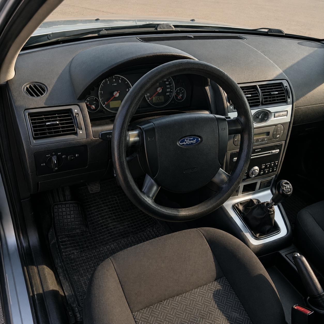 Ford Mondeo 2.0 TDCi 115 CV - Imagen 8