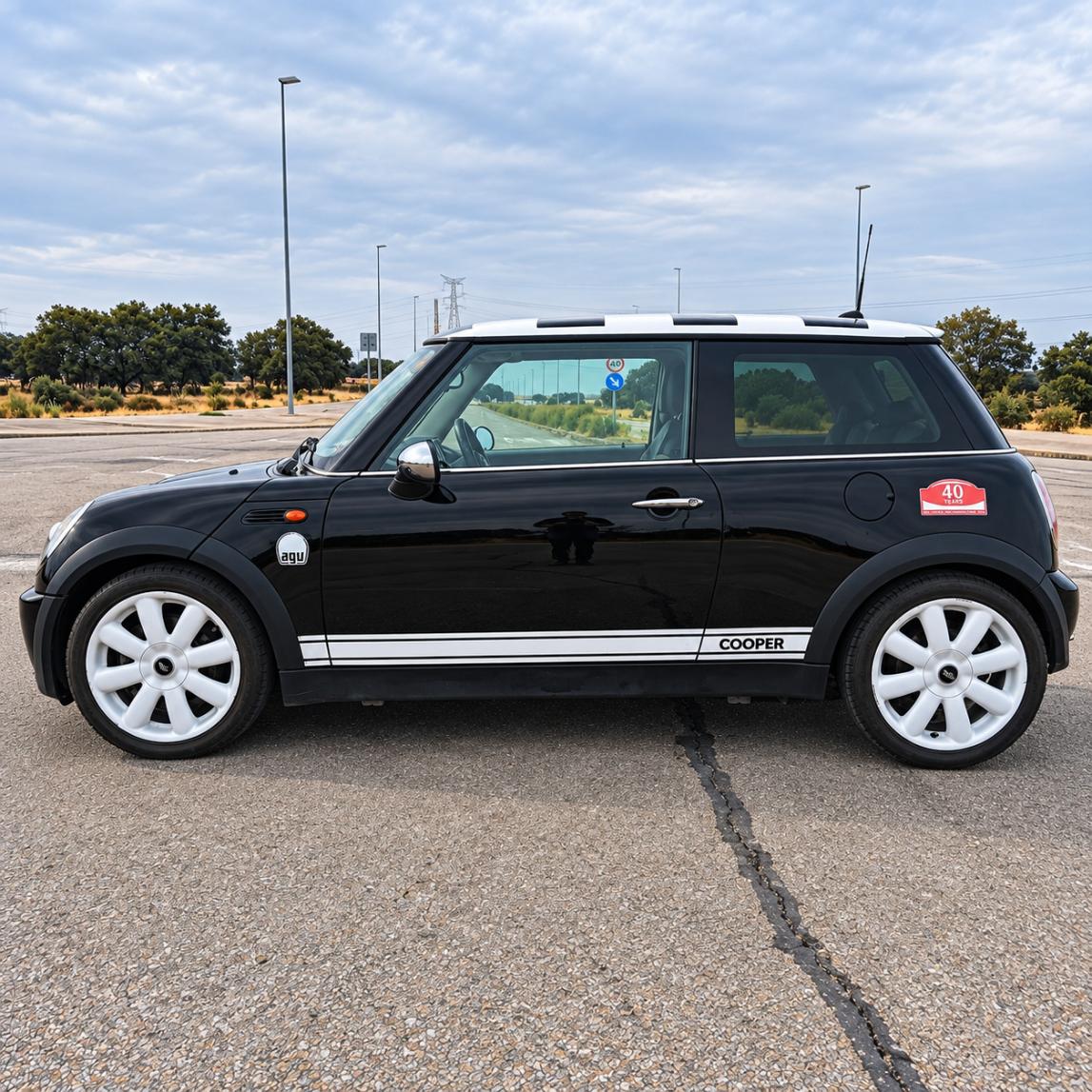MINI Cooper 1.6i 115 CV - Imagen 9