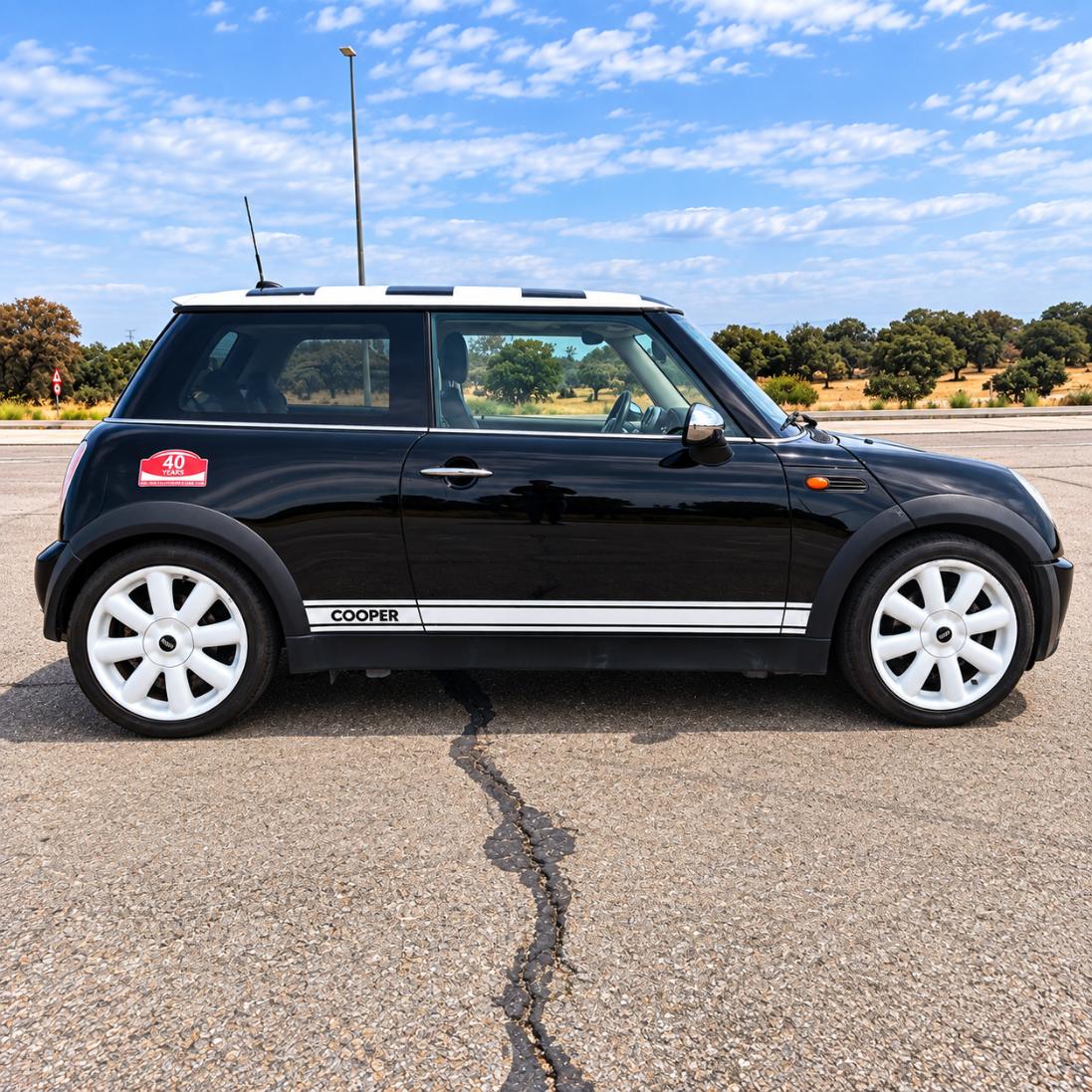 MINI Cooper 1.6i 115 CV - Imagen 6
